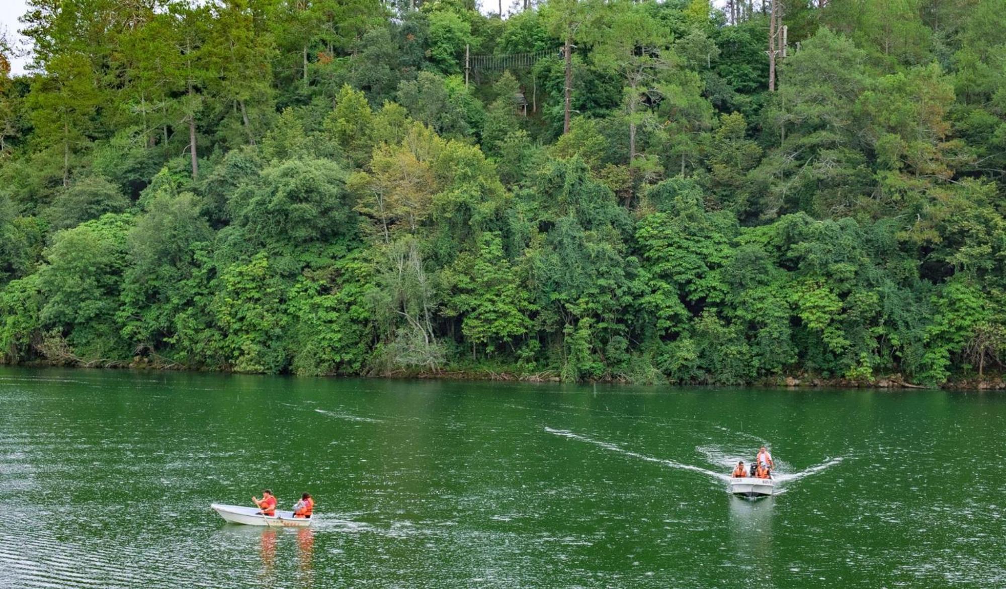 Zirahuen Forest And Resort ภายนอก รูปภาพ