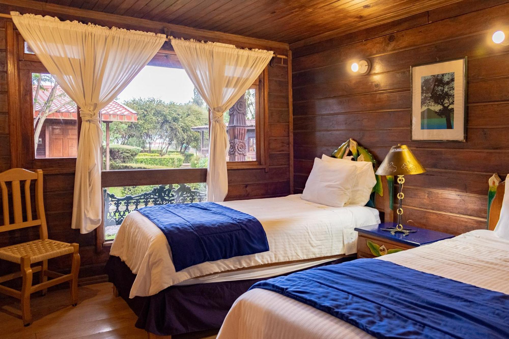 Zirahuen Forest And Resort ภายนอก รูปภาพ