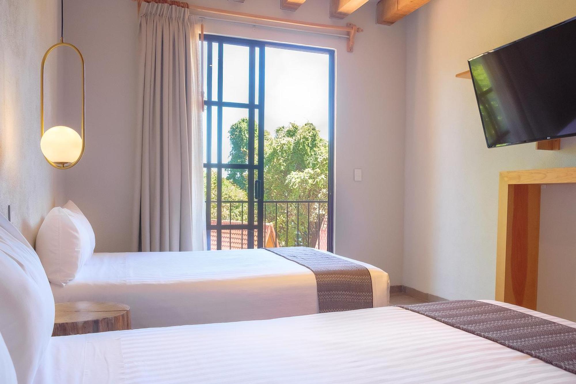 Zirahuen Forest And Resort ภายนอก รูปภาพ